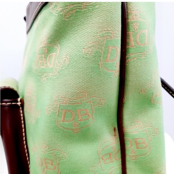 Authentic Dooney & Bourke shoulder bag in green and brown, clean w minimum flaws - Picture 5 of 7